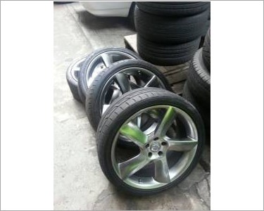 https://www.mycarforum.com/uploads/sgcarstore/data/4/Volvo Rims_1.JPG